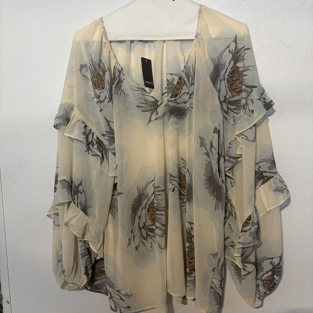 Torrid Cream Floral Ruffle Blouse